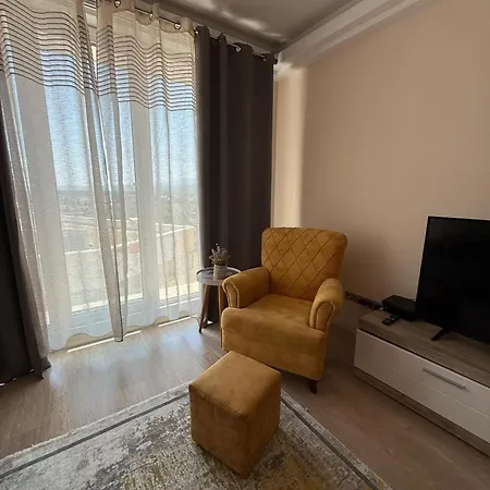 Leona Lux Skopje